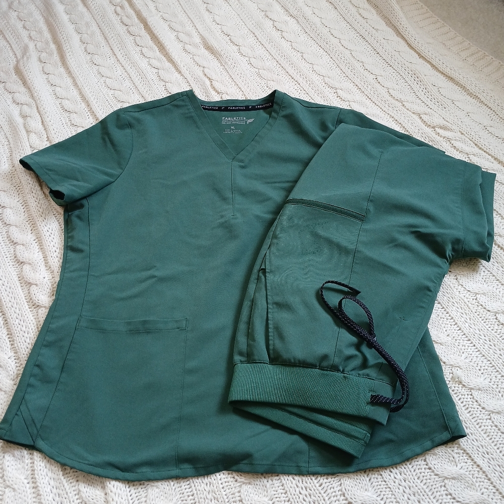 Army Green Scrub Top and Pants Set Fabletics XL top L pants